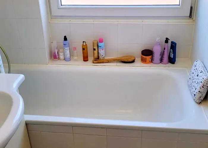 Möblierte In Apartment *